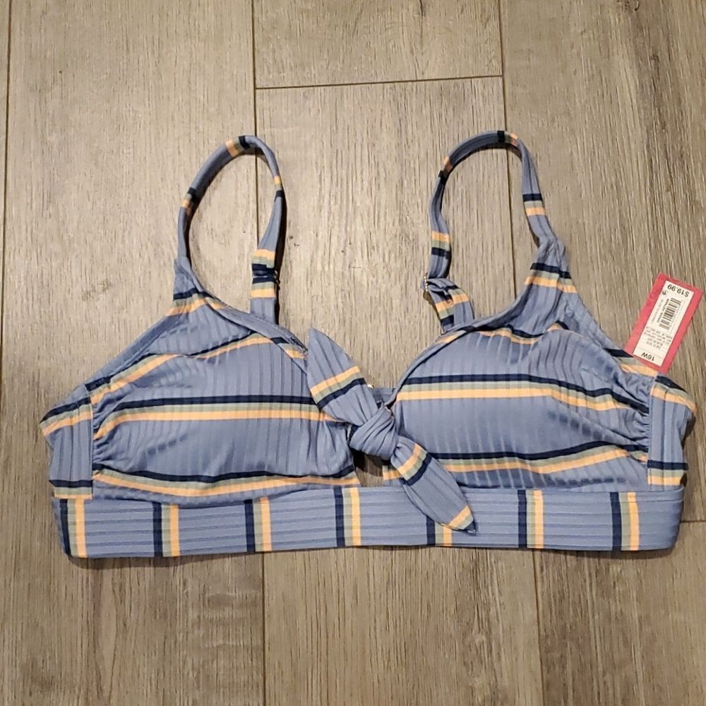 Plus Size Bathing Suit Top Size 24